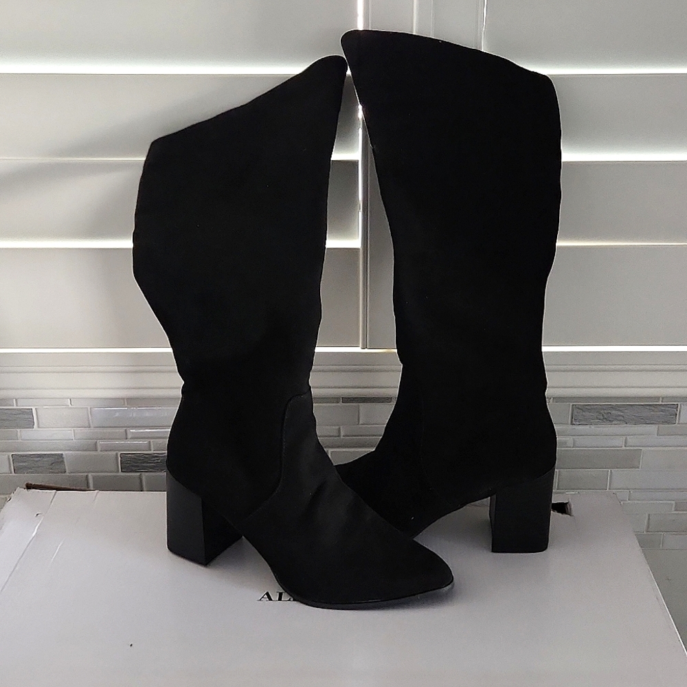 NWT ALFANI | $160 Wylde Faux Suede Boots - Picture 6 of 7